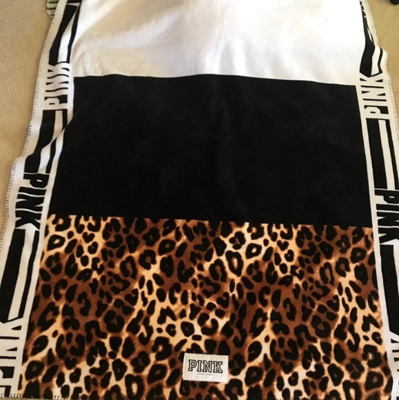 Victoria Secret PINK Sherpa Blanket Leop - Picture 1 of 4